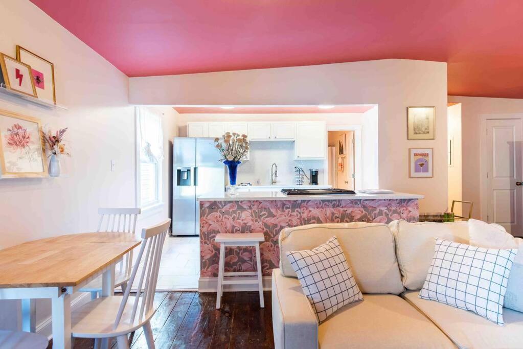 Blush And Bashful Germantown Two Bedroom Apartment Louisville Esterno foto