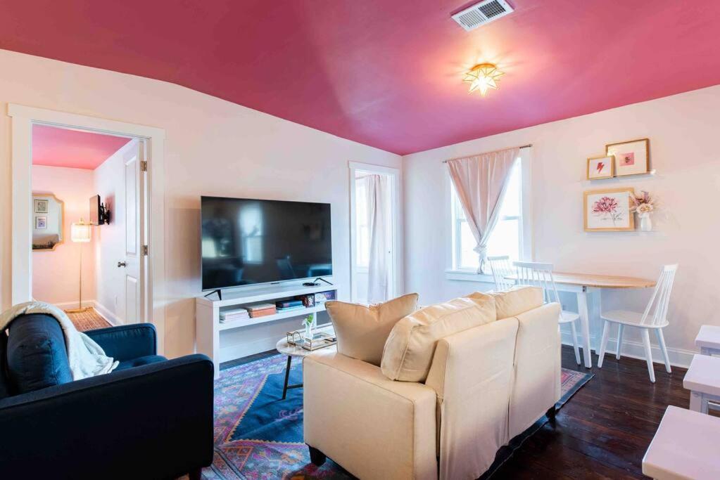 Blush And Bashful Germantown Two Bedroom Apartment Louisville Esterno foto