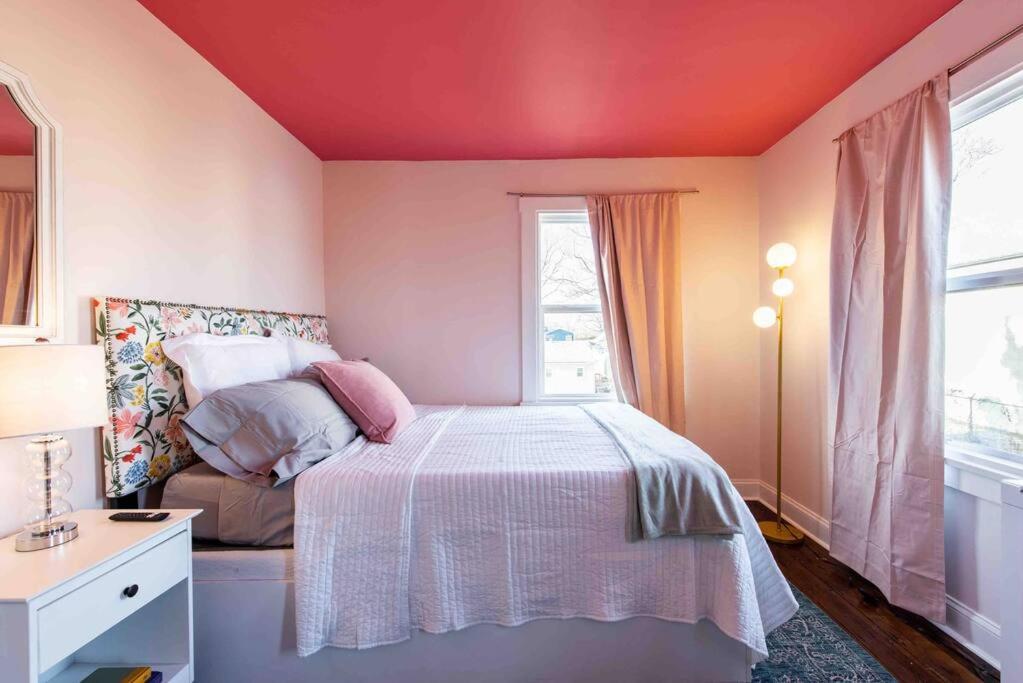 Blush And Bashful Germantown Two Bedroom Apartment Louisville Esterno foto